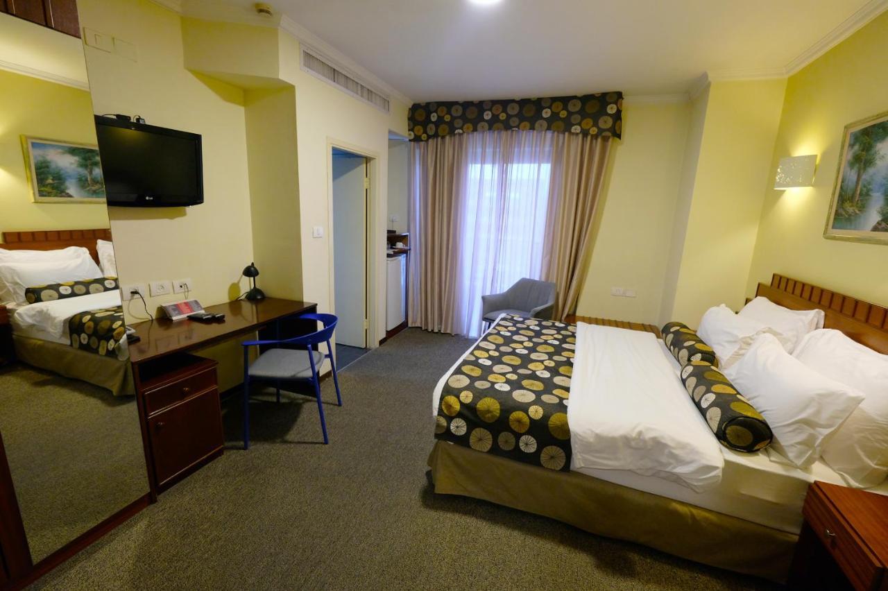 Royal Court Hotel Ramallah Exteriör bild