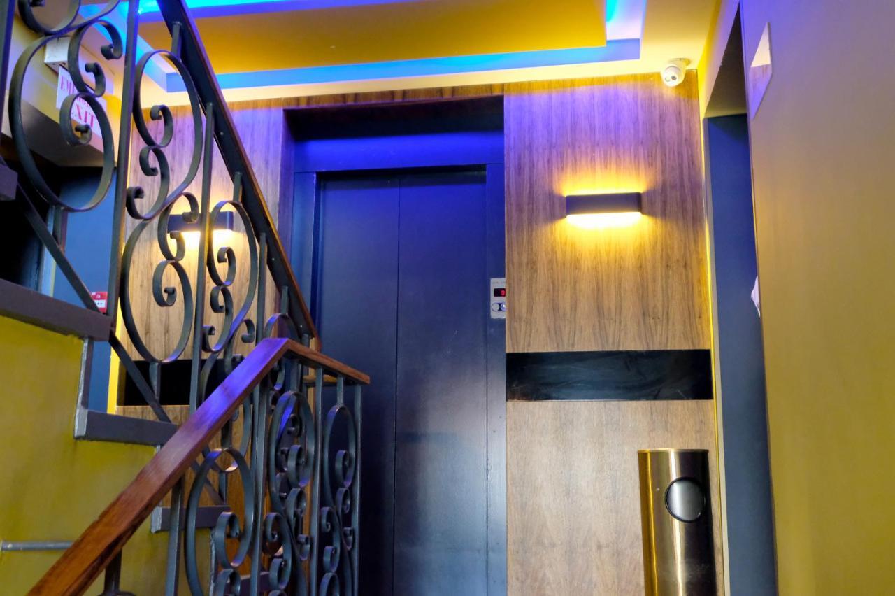 Royal Court Hotel Ramallah Exteriör bild