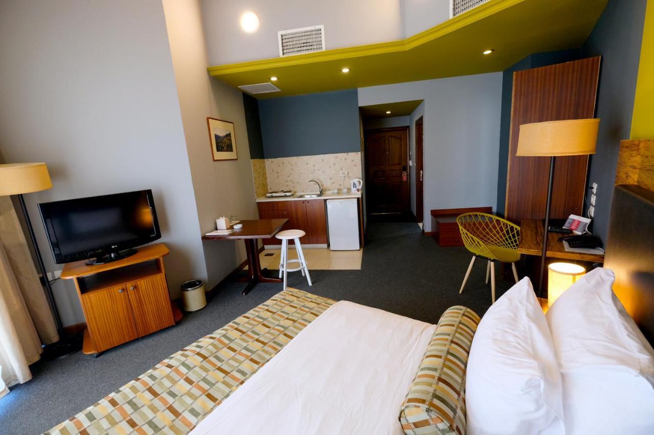 Royal Court Hotel Ramallah Exteriör bild
